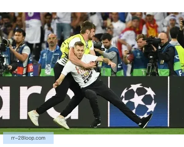 2025夏季转会布伦特福德引进法甲年轻前锋新星